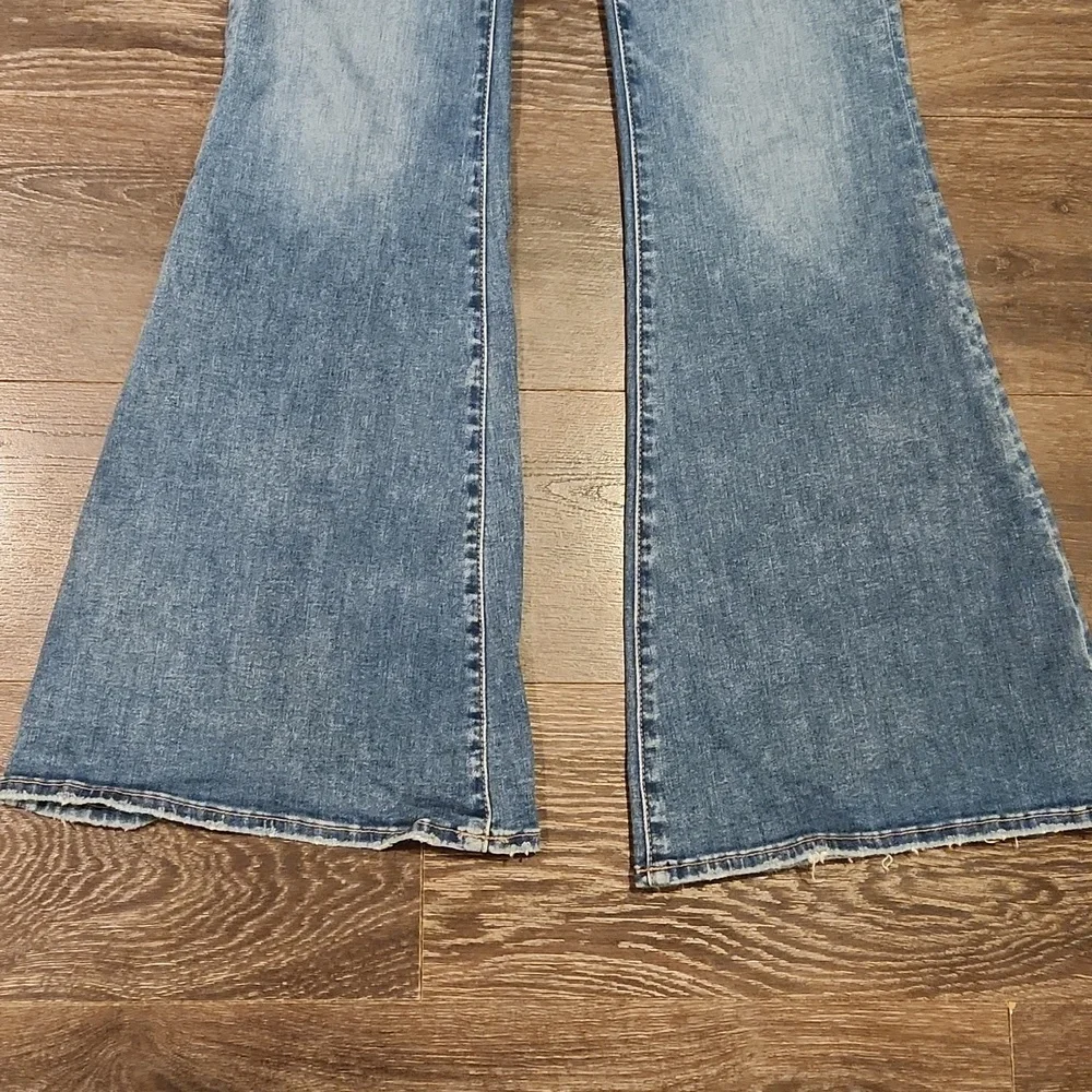 ❤️ AMERICAN EAGLE HIGH RISE  FESTIVAL FLARE JEANS, 8 (29) - Picture 4 of 9